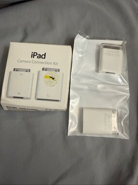 Apple White iPad Camera Connection Kit with Box